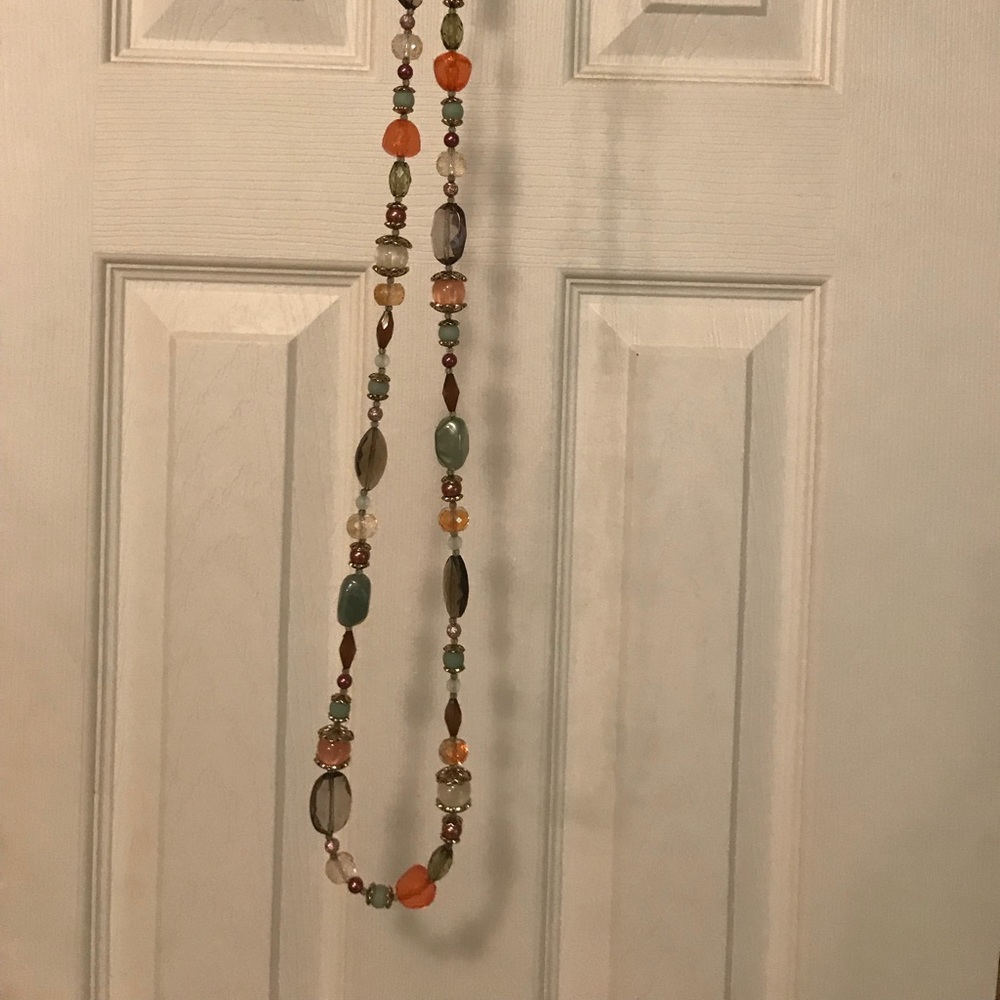 Premiere necklace. Shades of chic